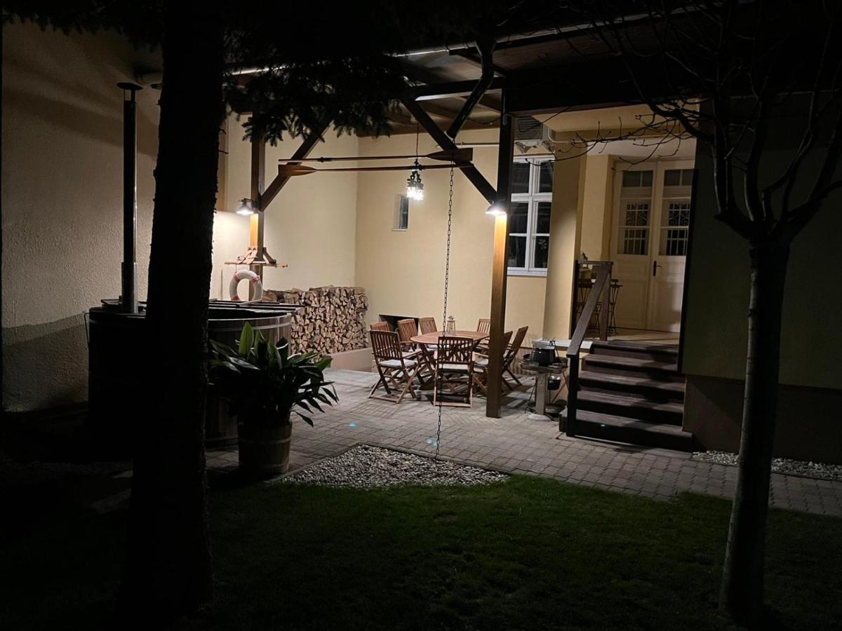 Abigel Vendeghaz Keszthely Villa Eksteriør bilde